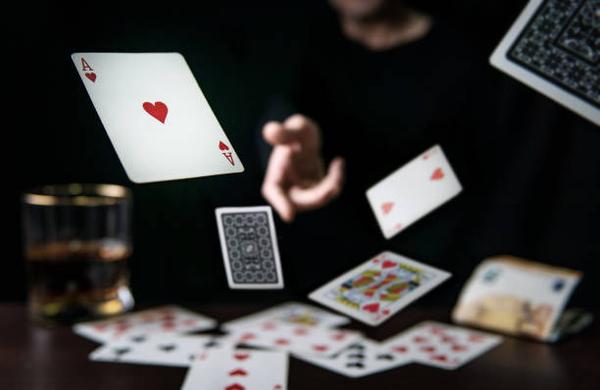 Explore Innovative Slot Mechanics through the best online casino sites Singapore for Gamers